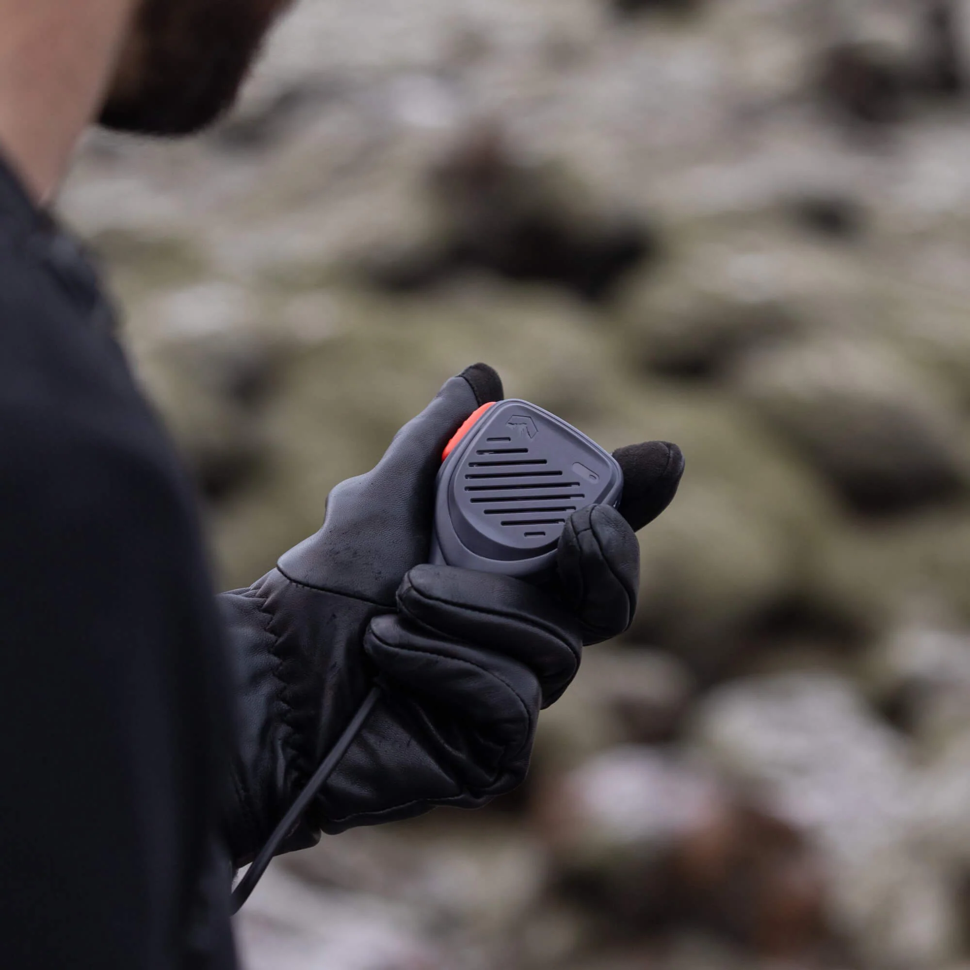 Waterproof Hand Mic for Mountain Radio - Image 8